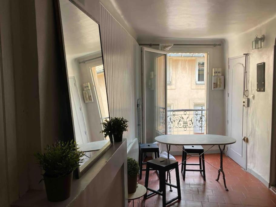 Superbe T2 Au Coeur D'Aix-En-Provence Apartment Luaran gambar