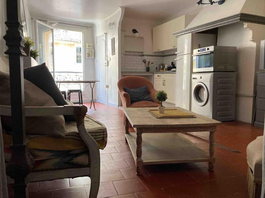 Superbe T2 Au Coeur D'Aix-En-Provence Apartment Luaran gambar