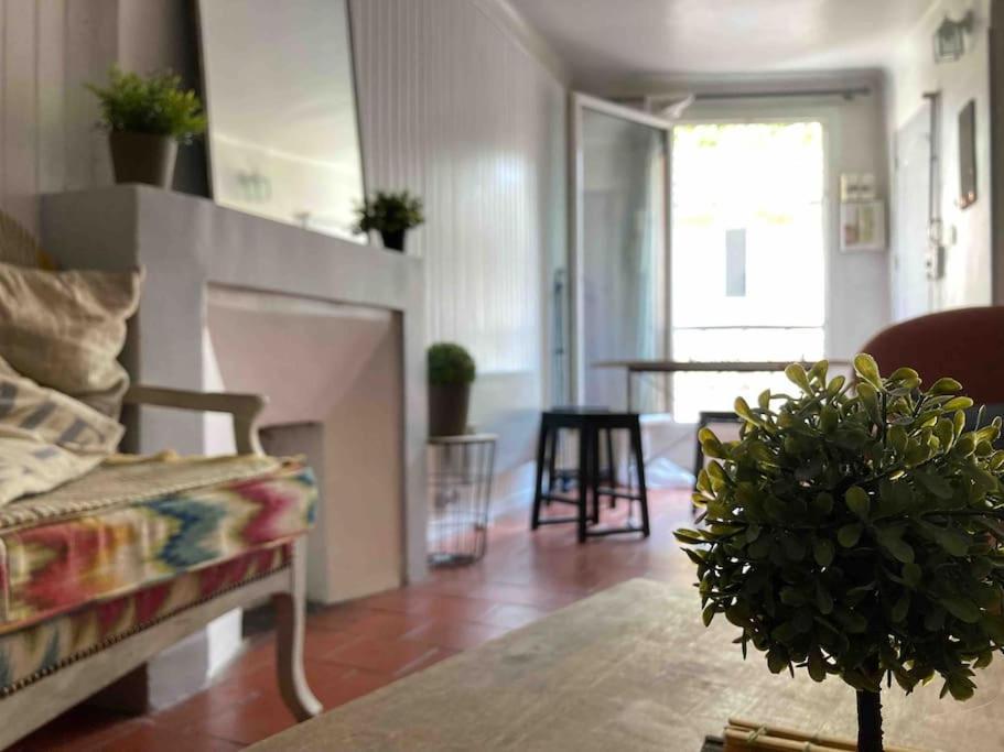 Superbe T2 Au Coeur D'Aix-En-Provence Apartment Luaran gambar